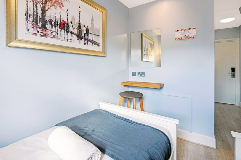 Hostal Astor Kensington Hostel