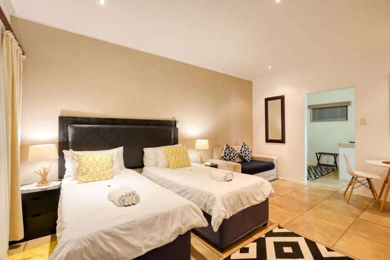 Bed & Breakfast Caza Beach Guesthouse