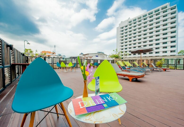 Hotel The Seasons Pattaya