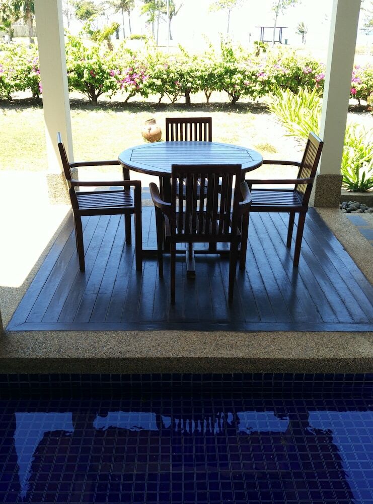 Apartamentos Sabah Beach Villas & Suites