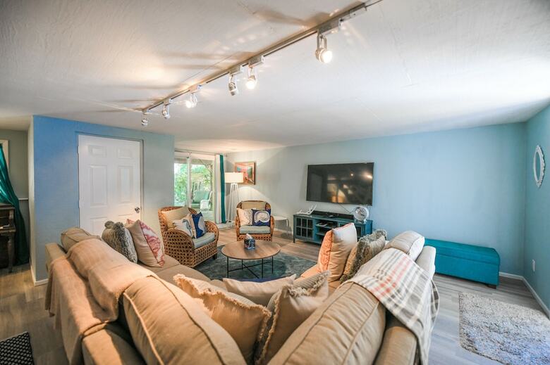 Banana Cabana And Cottage By Beachside Management