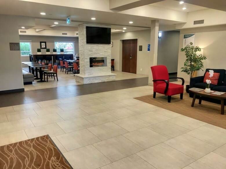 Hotel Comfort Inn & Suites