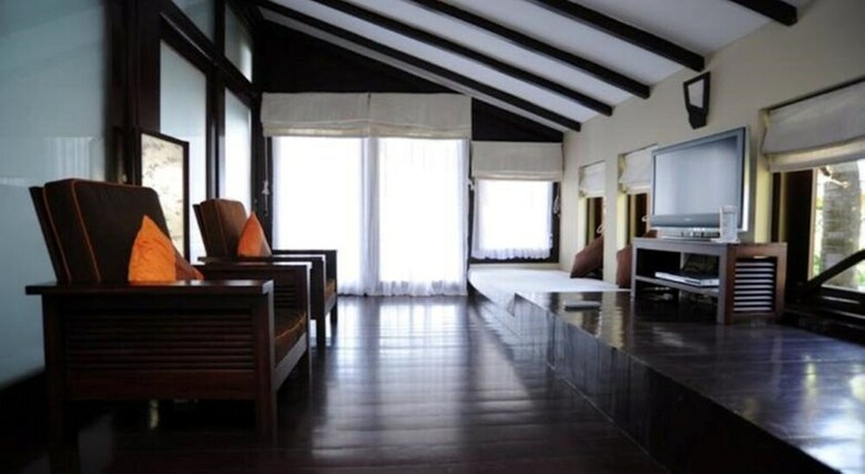 Hotel Bay Of Bengal Resort