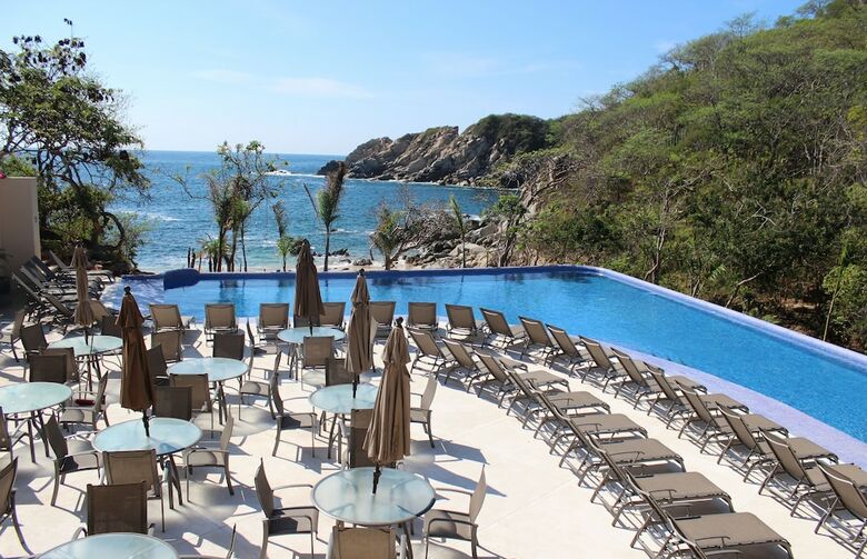 Hotel Isla Natura Beach Huatulco