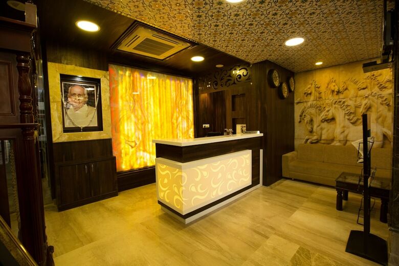 Hotel White Mushroom Jaipur V-inn