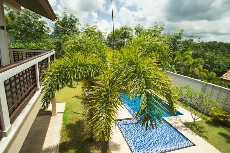 Aonanta Pool Villas