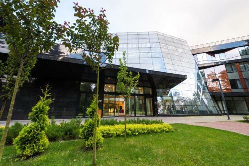 Hotel Parklane Resort And Spa