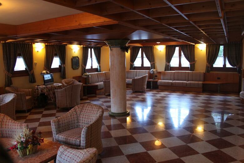 Residencia Rta Nevesole Folgarida