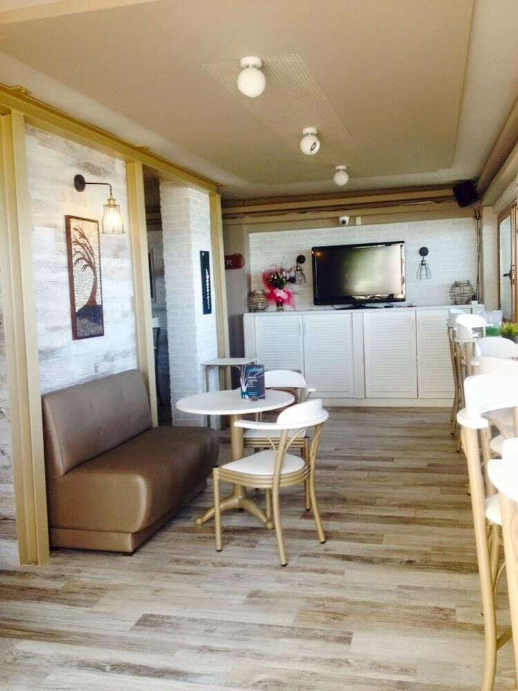 Aparthotel Litsa Apartments