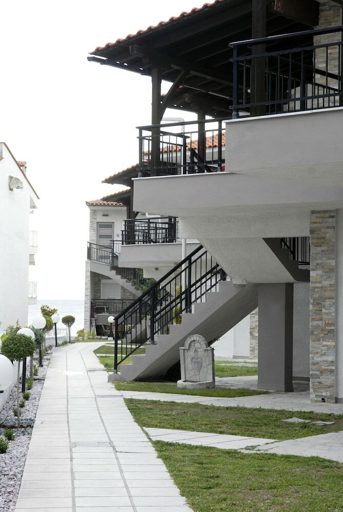 Aparthotel Litsa Apartments