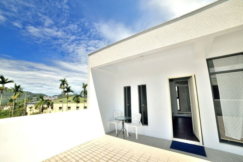 Hotel Hoyu House