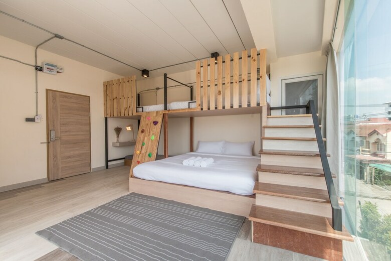 Hostal Arch39 Minimal Art & Craft Hotel