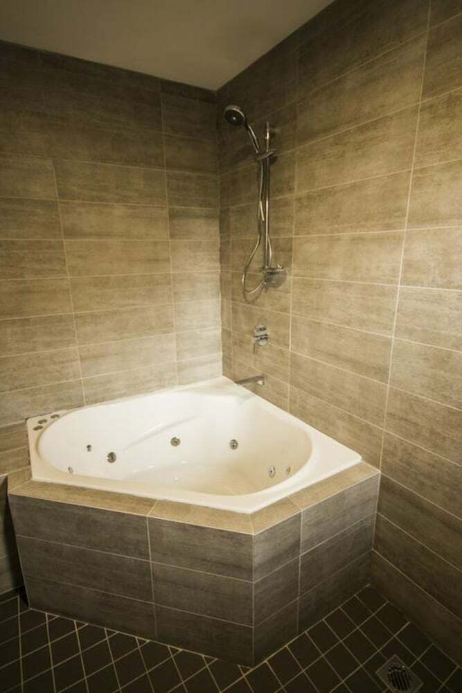 Quays Hotel