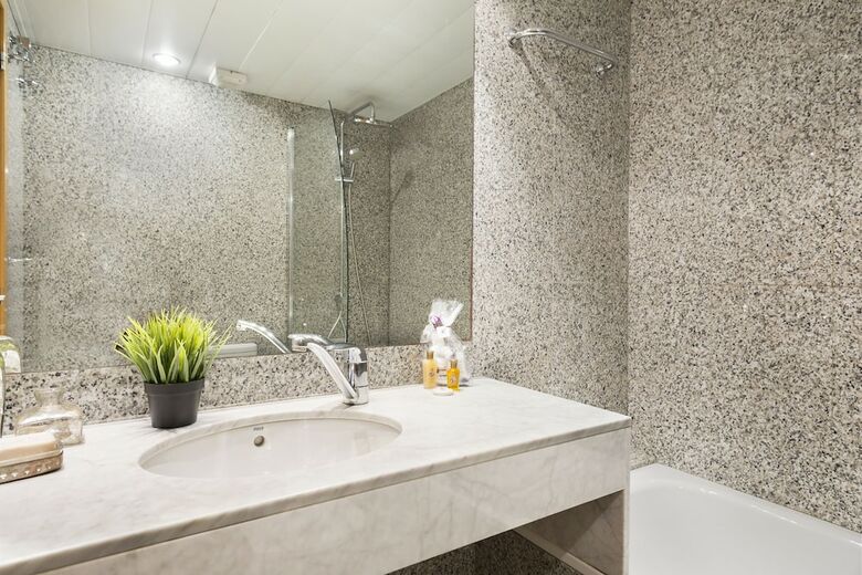 My Space Barcelona Executive Apartments Center