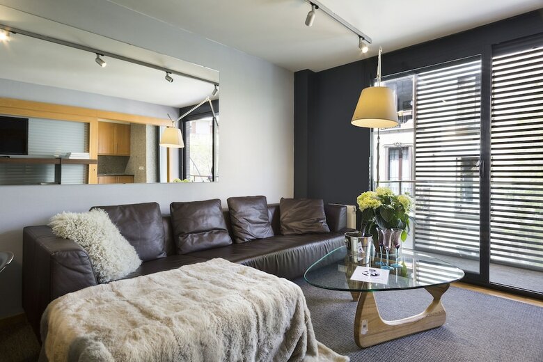 My Space Barcelona Executive Apartments Center