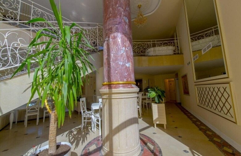 Hotel Golden Rainbow Vip Residence