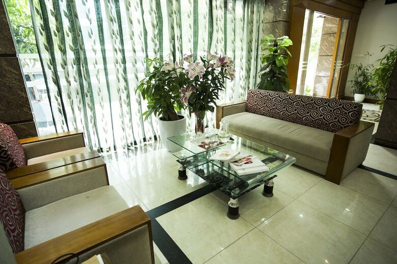 New Lotus Hotel