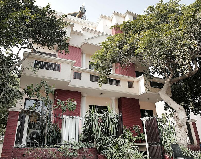 Hotel Ahuja Residency Cyber City I