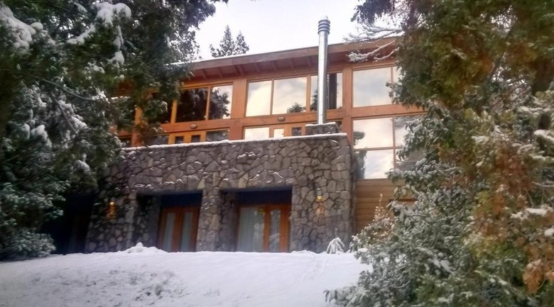 Lodge Maria Del Bosque Apart Hotel / Caba�as