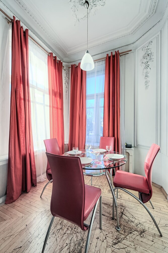 Hotel Oksanas Nevskiy 64