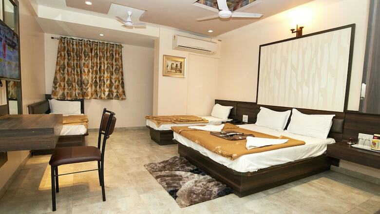 Hotel Sai Suraj Park