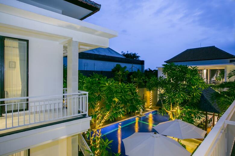 Hotel The Diana Suite Tuban