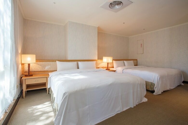 The Koos Hotel