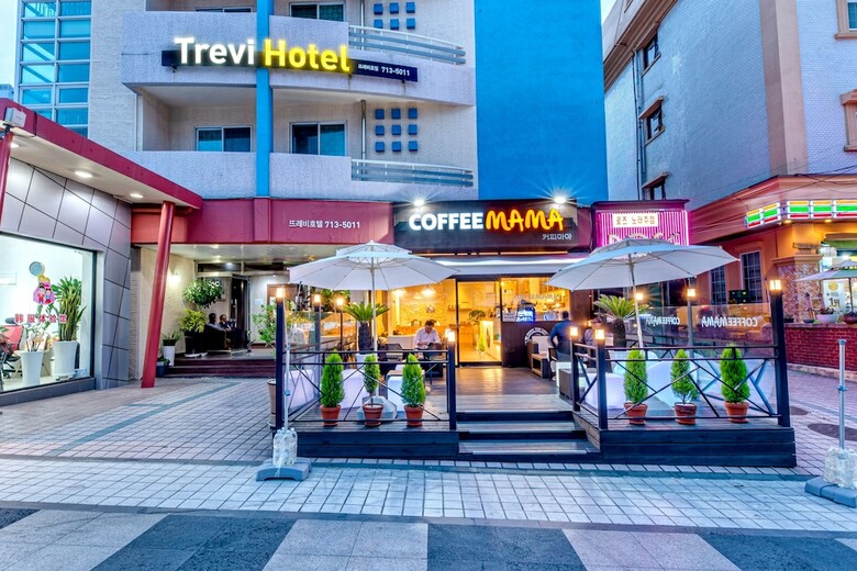 Trevi Hotel