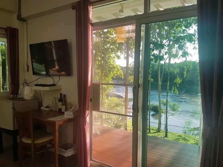 Hotel Nan De Panna Riverside Homestay
