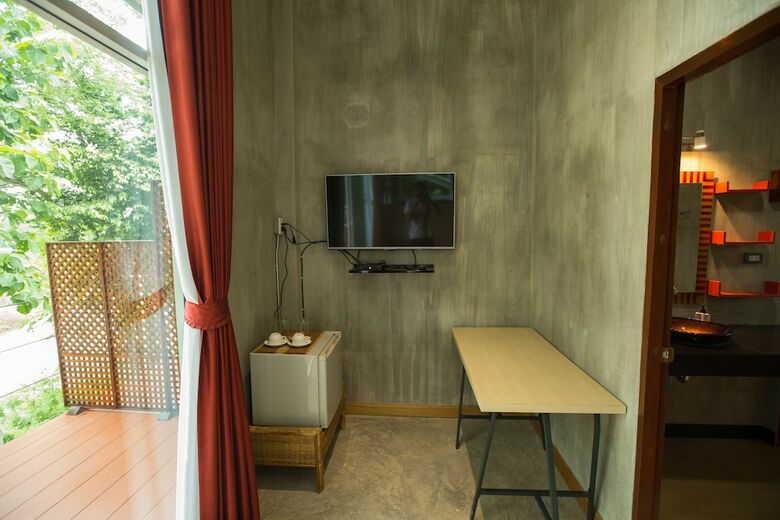 Hotel Nan De Panna Riverside Homestay