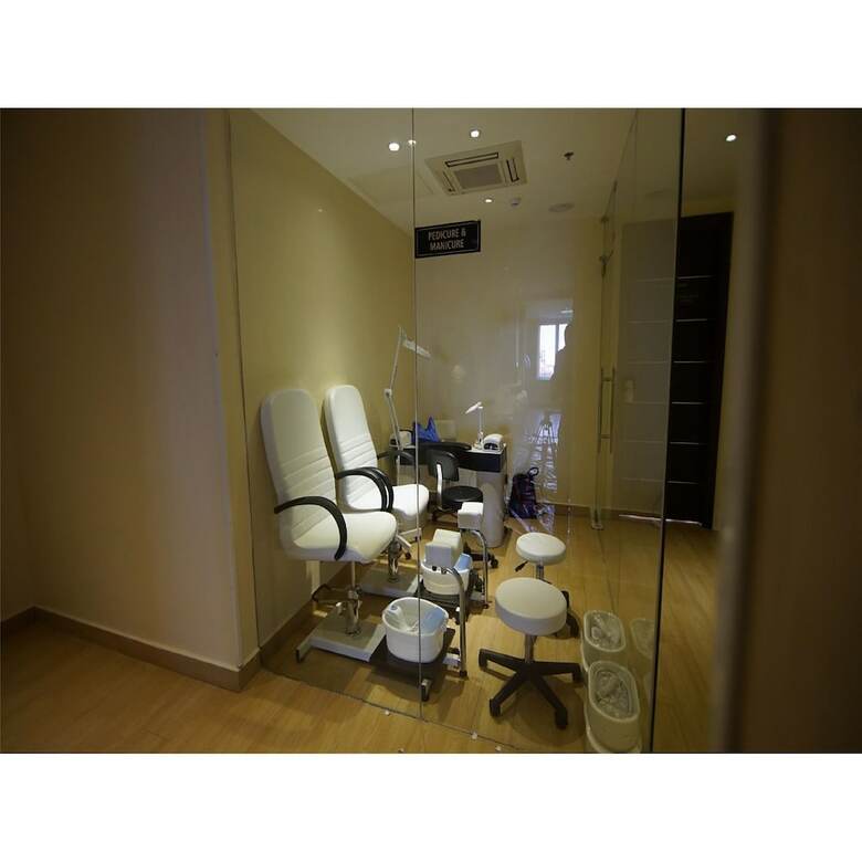 Pearlwort Hotel And Suites