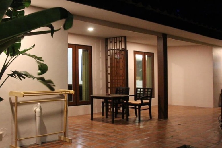 Hotel Poohbar Resort & Lotusdive
