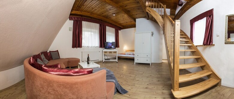 Garni Hotel Horsk� ?pi?ky