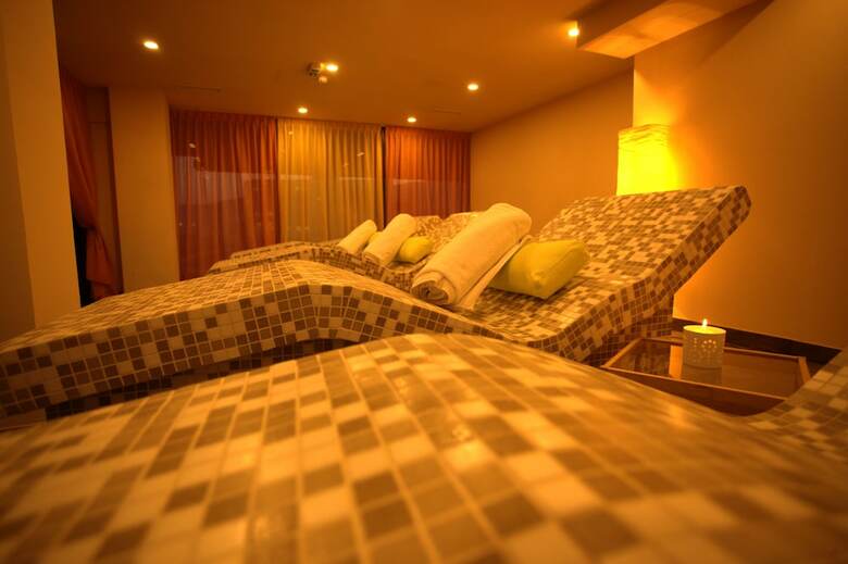 Malak Regency Hotel