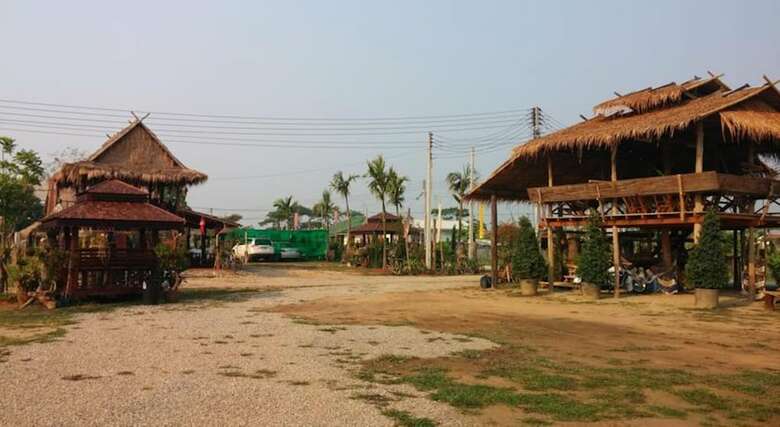 Hotel Heun Baan Rong Khun Resort