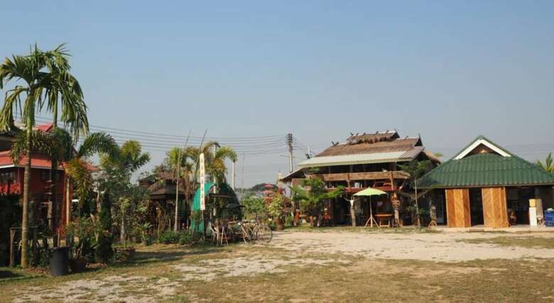 Hotel Heun Baan Rong Khun Resort