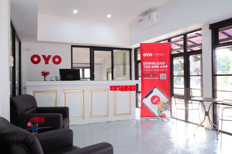 Hotel Oyo 592 Goldenville Villa