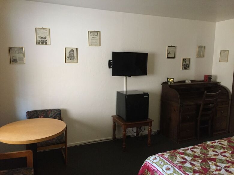 Motel Holiday Lodge
