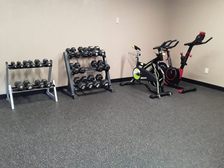 Hotel Clarion Inn & Suites Airport