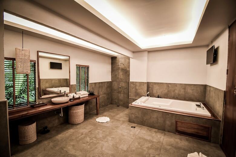 Hotel The Nine Thipthara Klongson Resort