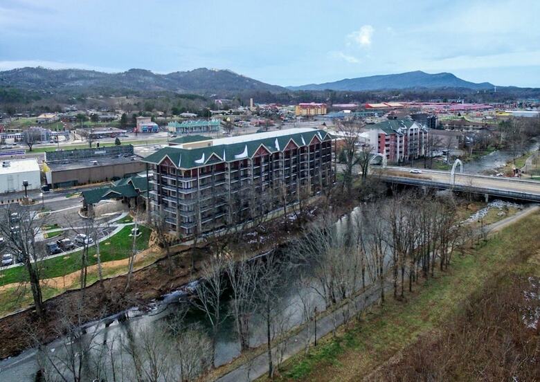 Hotel Black Fox Lodge Pigeon Forge, Tapestry Collection By Hilton