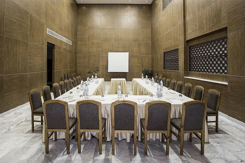 Aparthotel Lily Hotel Suite Hofuf