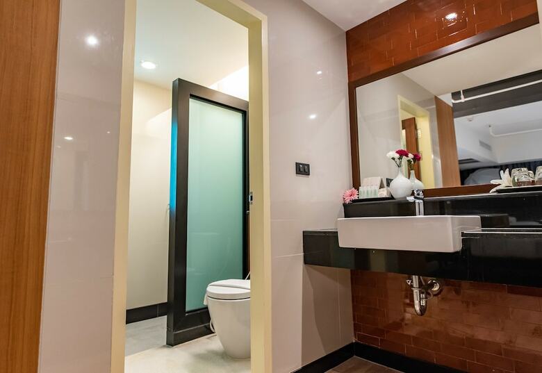 Hotel Dang Derm In The Park Khaosan