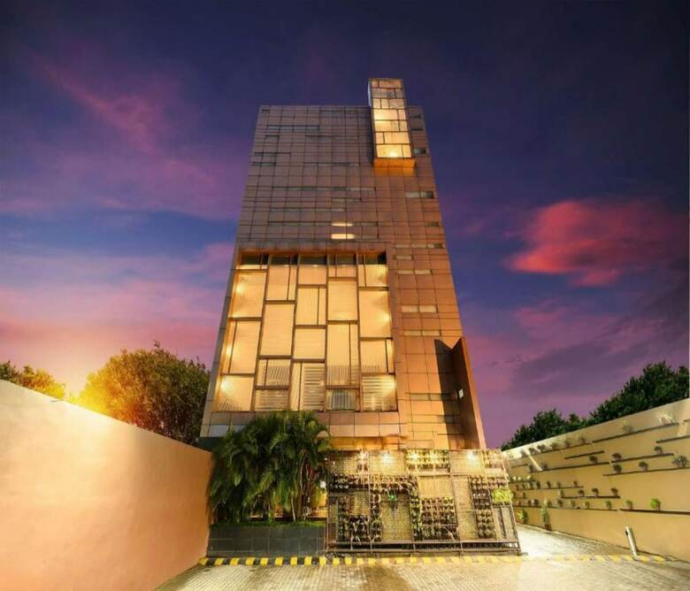 Hotel Capitol Residency