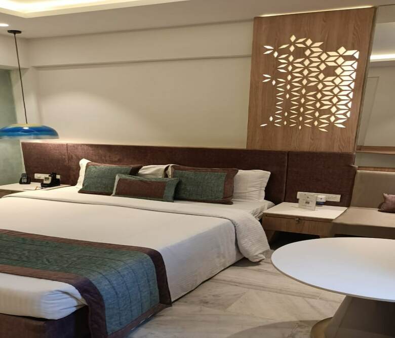 Hotel Capitol Residency