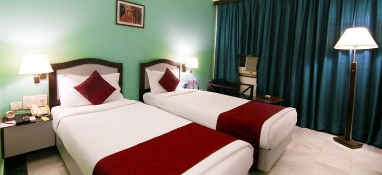Hotel Capitol Residency