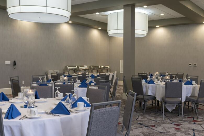 Delta Hotels By Marriott Grand Rapids Airport
