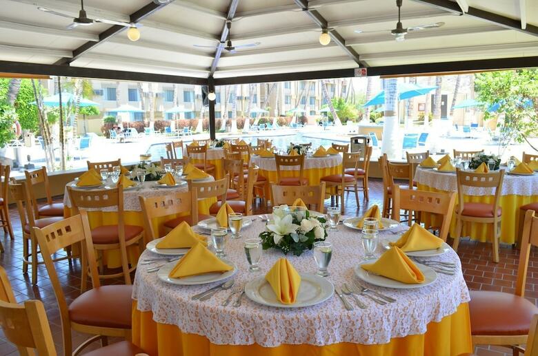 Araiza Palmira Hotel