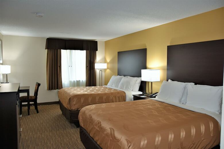 Hotel Quality Inn & Suites Metropolis I-24