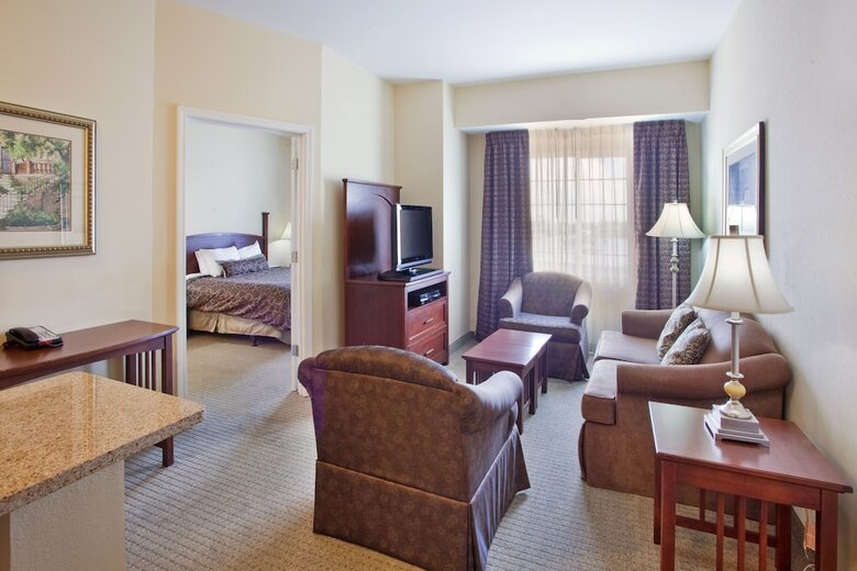 Hotel Staybridge Suites Columbus Ft. Benning